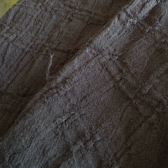 Heidi Merrick Black Textured Shift Dress | Size 4 - Picture 11 of 11